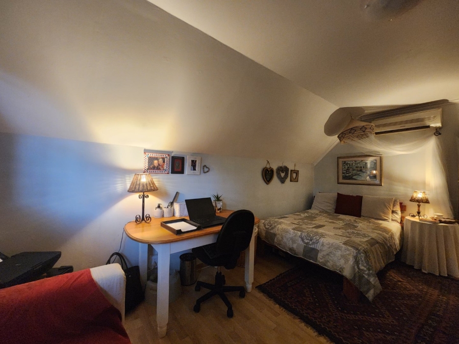 3 Bedroom Property for Sale in Denver Park Western Cape